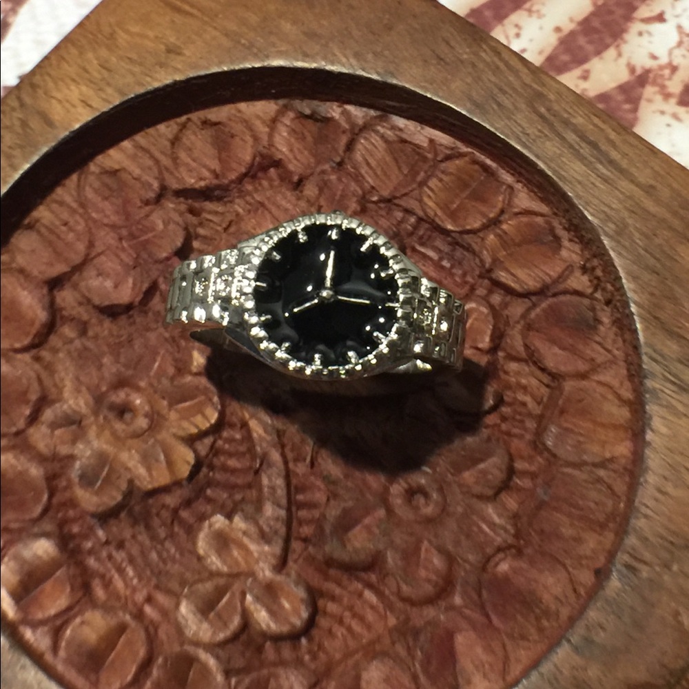Ring size 8 - Picture 6 of 8